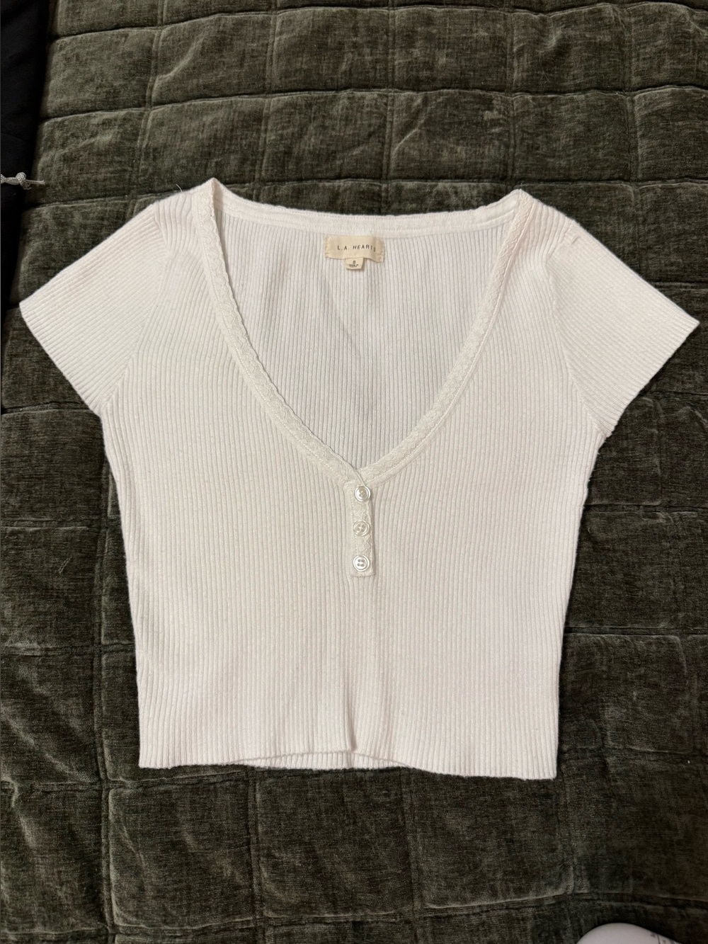 L.A Hearts by Pacsun White Ribbed V-Neck Short Sleeve Crop Top